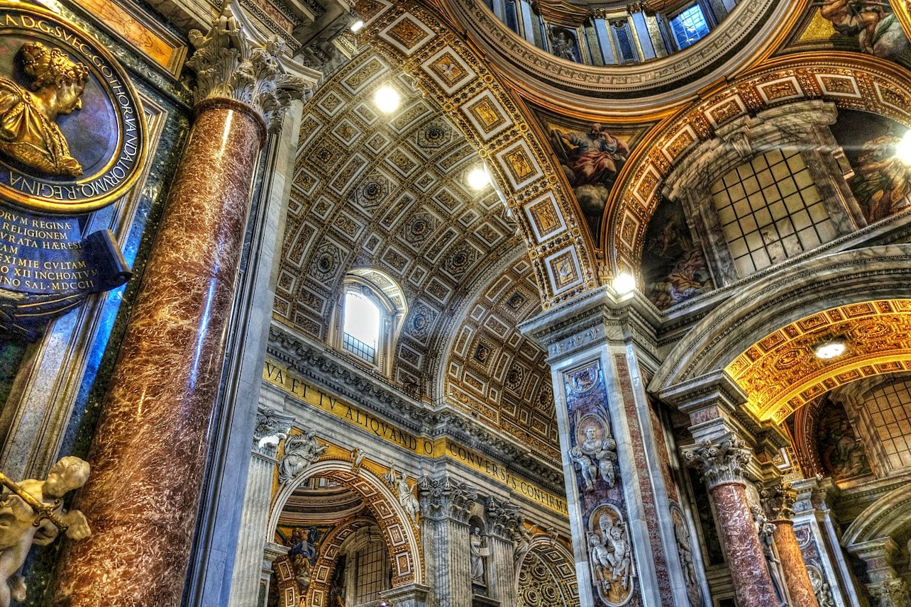 Omnia Card: Vatican, Rome Catacomb & Open Bus (24h) - Accommodations in Rome