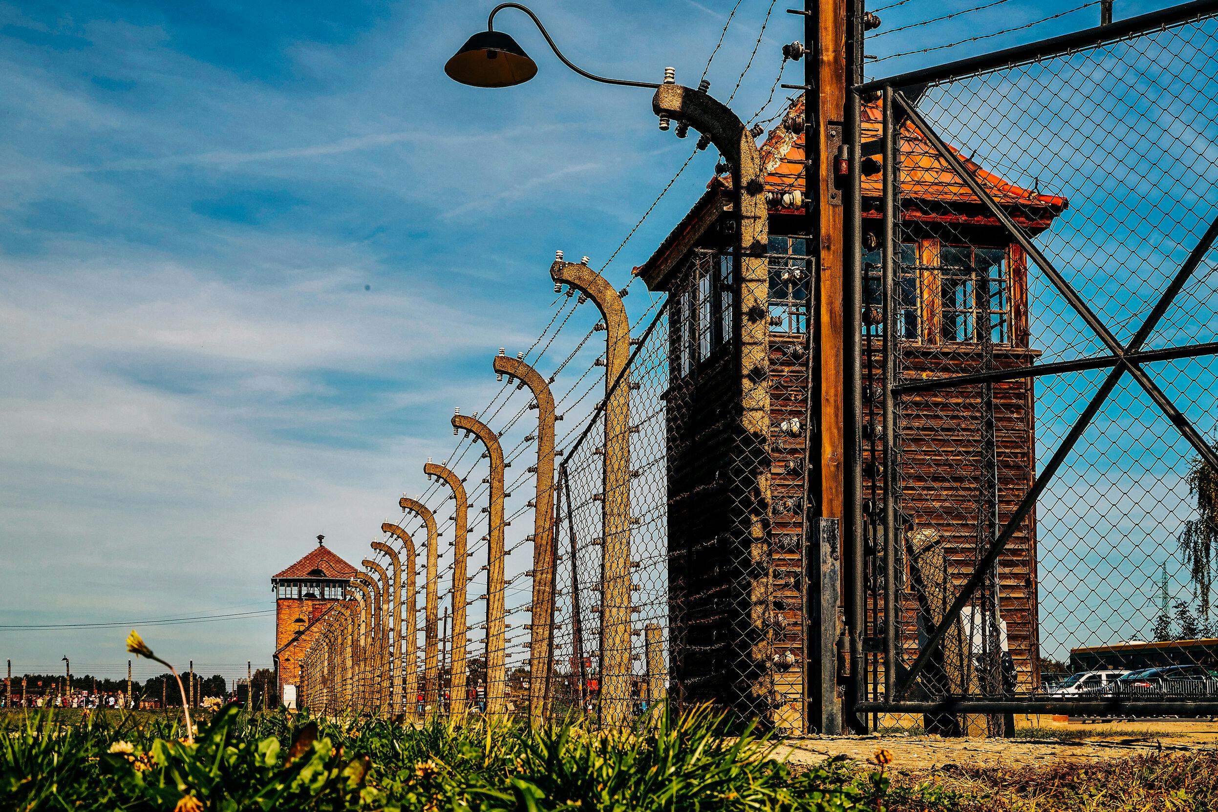 Auschwitz-Birkenau: Tour guidato + Prelievo dall'hotel — 7