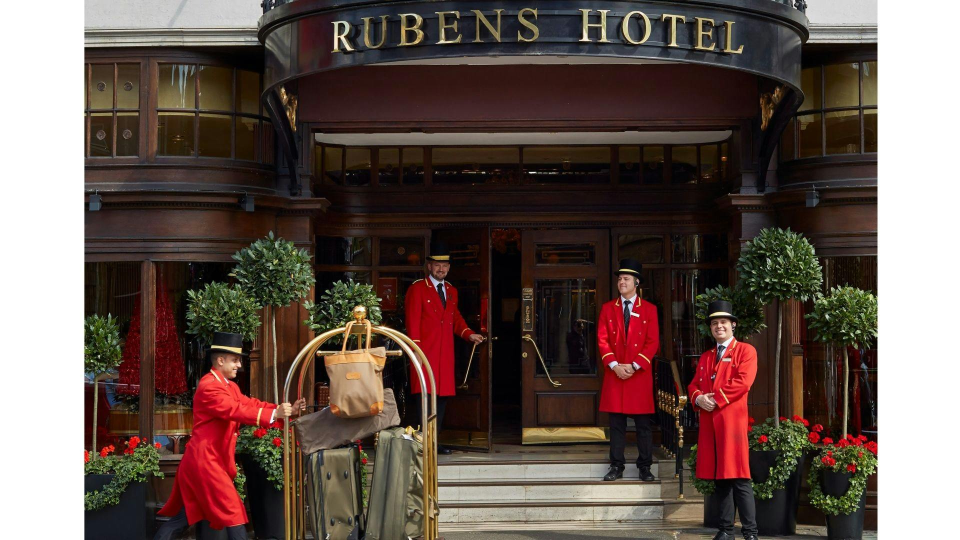Rubens Hotel Entrance