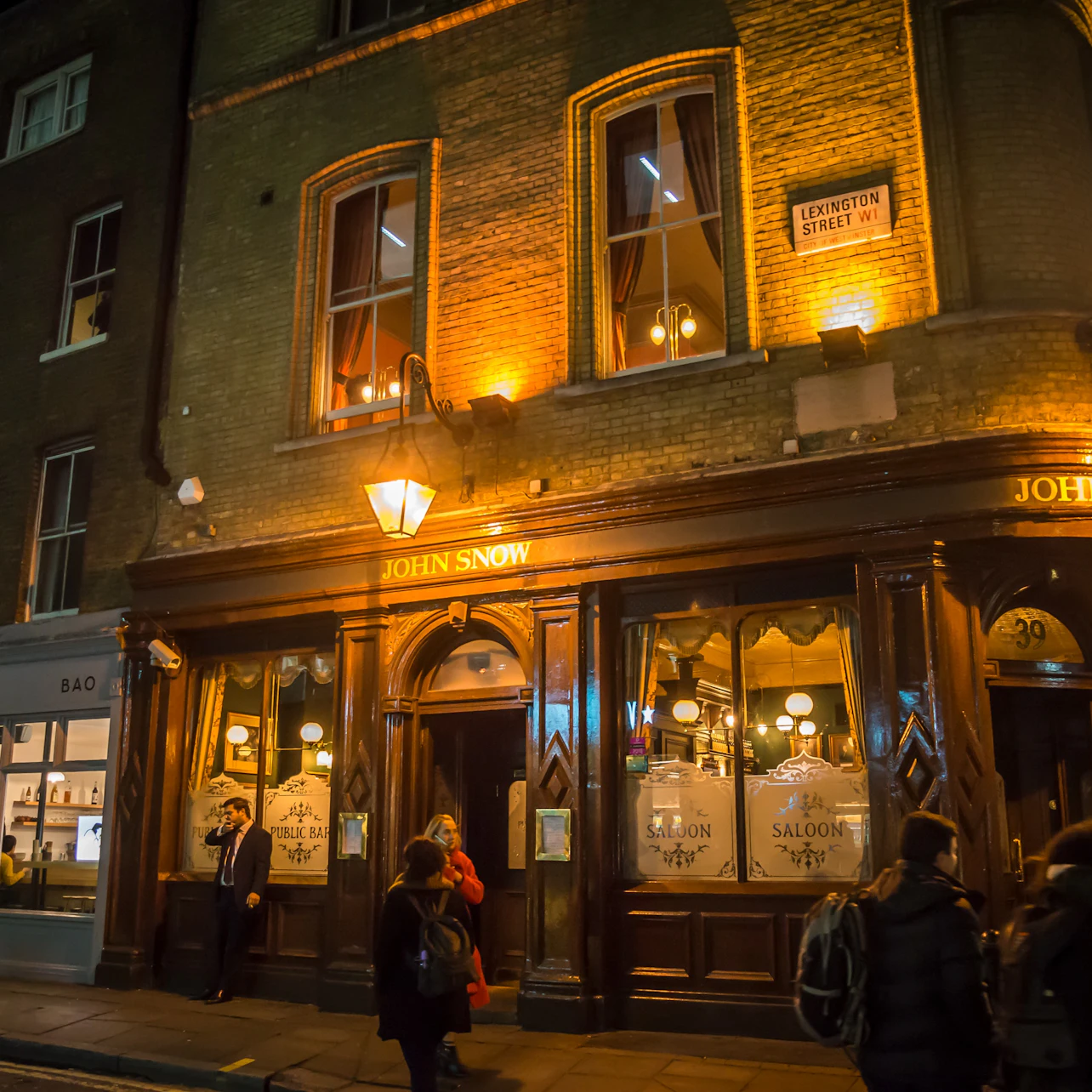 London: Rock'n'Roll City Exploration Game