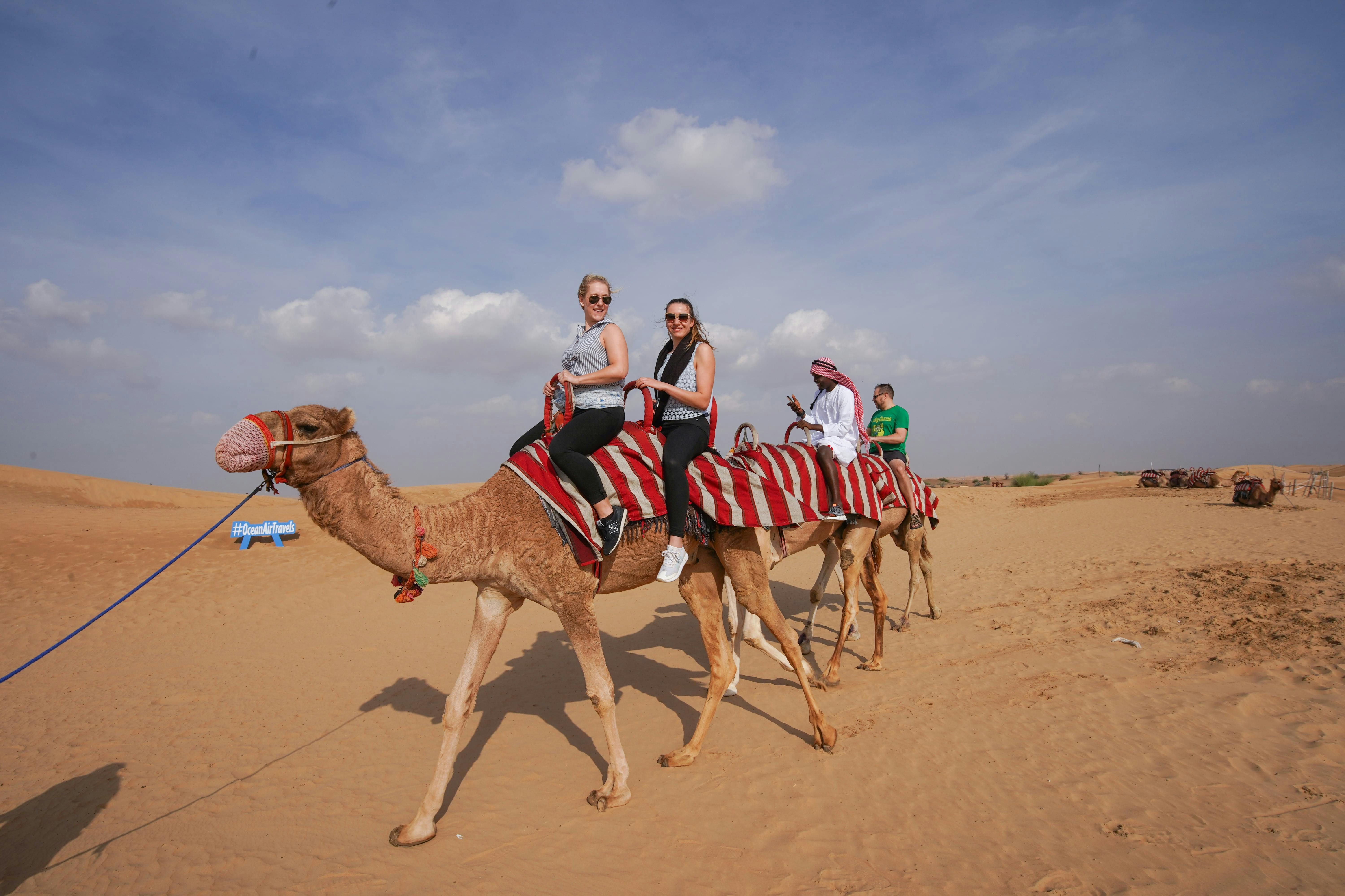 Sandboarding a Dubai