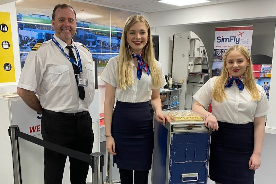 SimFly机组人员为您提供服务