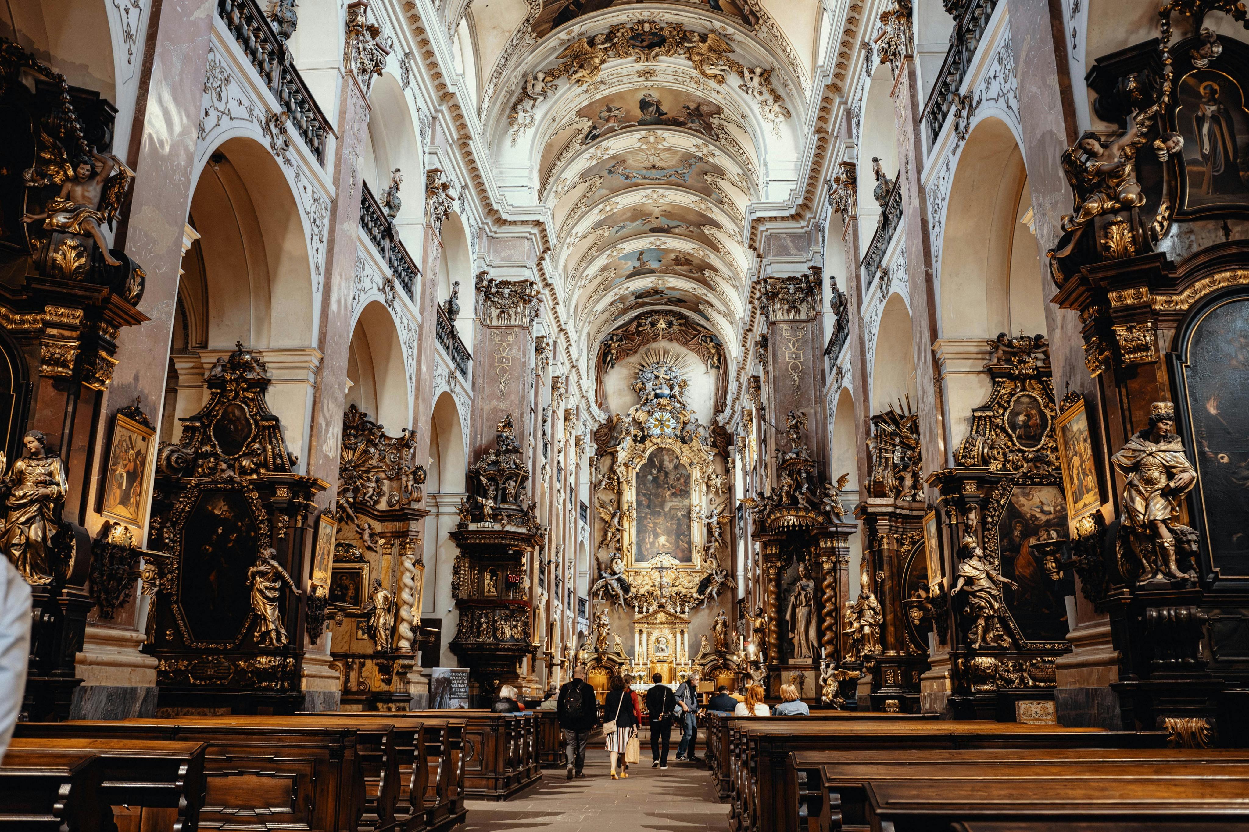 Praga: Visita guiada de Natal + entrada no Mosteiro dos Minoritas - Photo 8
