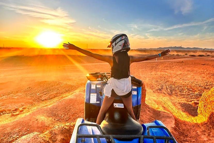 Τετράκλινο και καμήλα Μαρακές