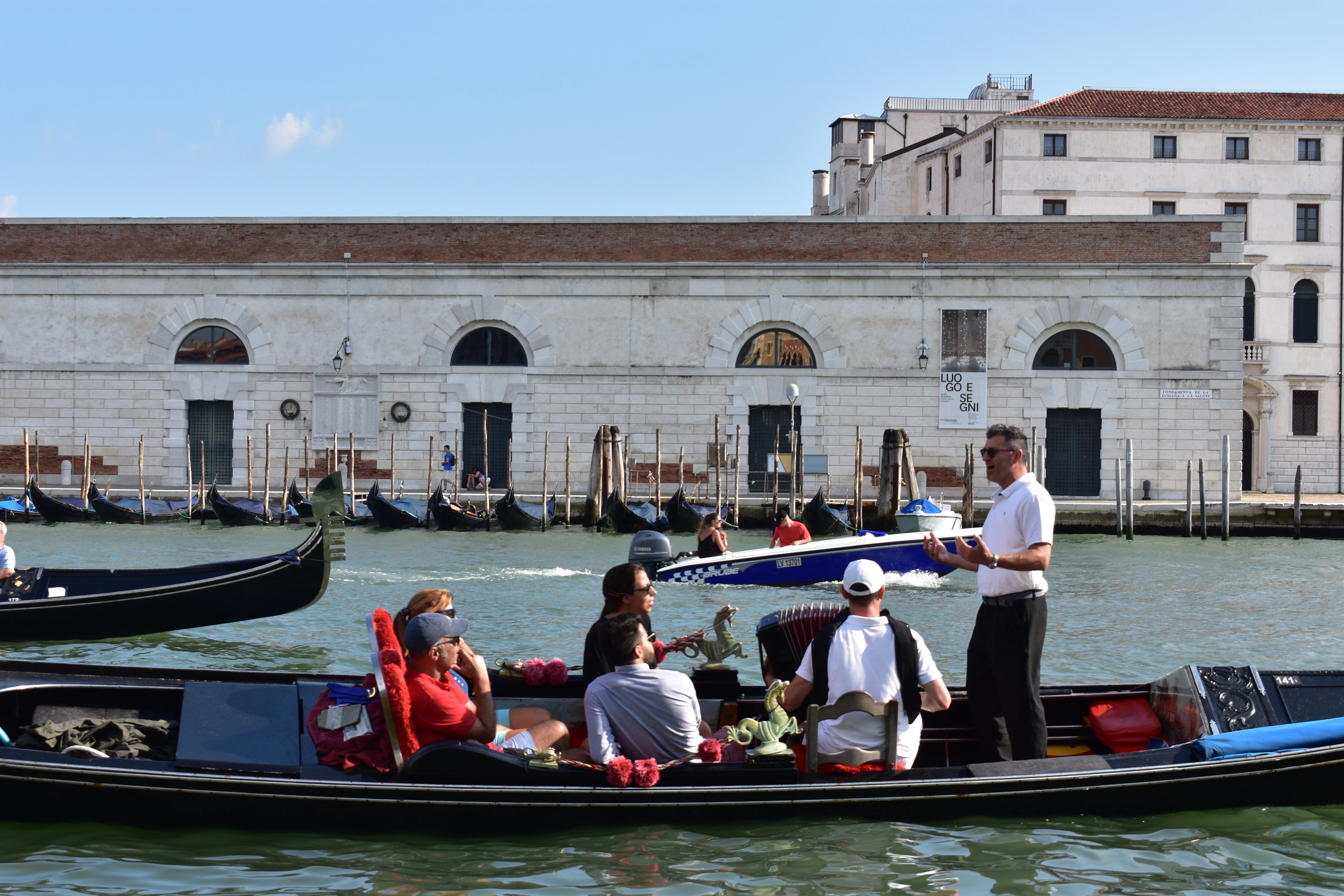 Venice: Serenade Gondola Ride on the Grand Canal — Gondola Ride in Venice