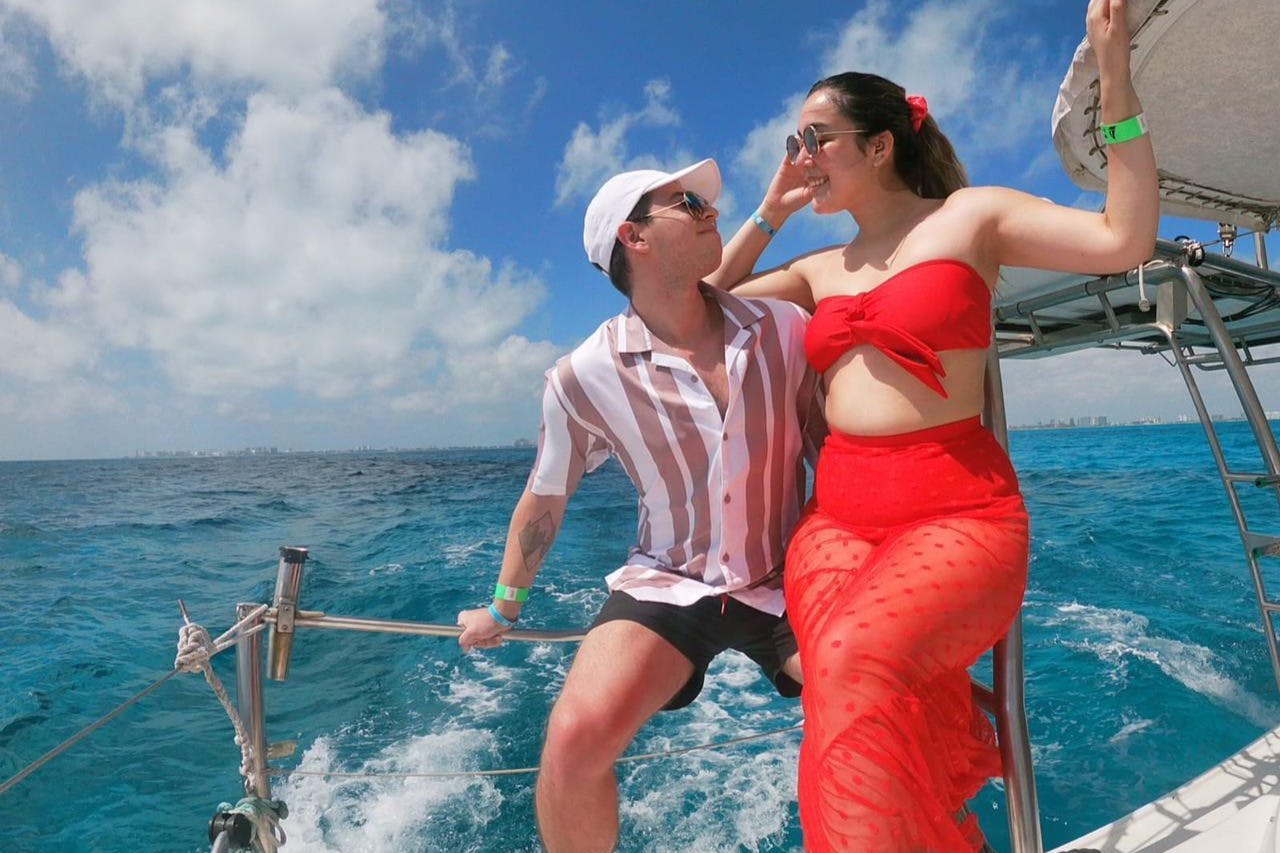 Isla Mujeres双体船之旅