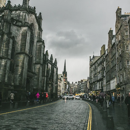 Edinburgh: Harry Potter Sights Tour + Holyrood Palace Entry - Photo 5