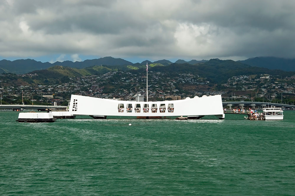 Arizona Memorial, Pearl Harbor & Honolulu City Tour