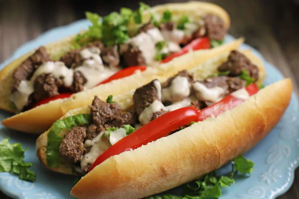 Coming straight from Alexandria is their famous liver sandwich sizzled in garlic and drizzled with Tahini sauce