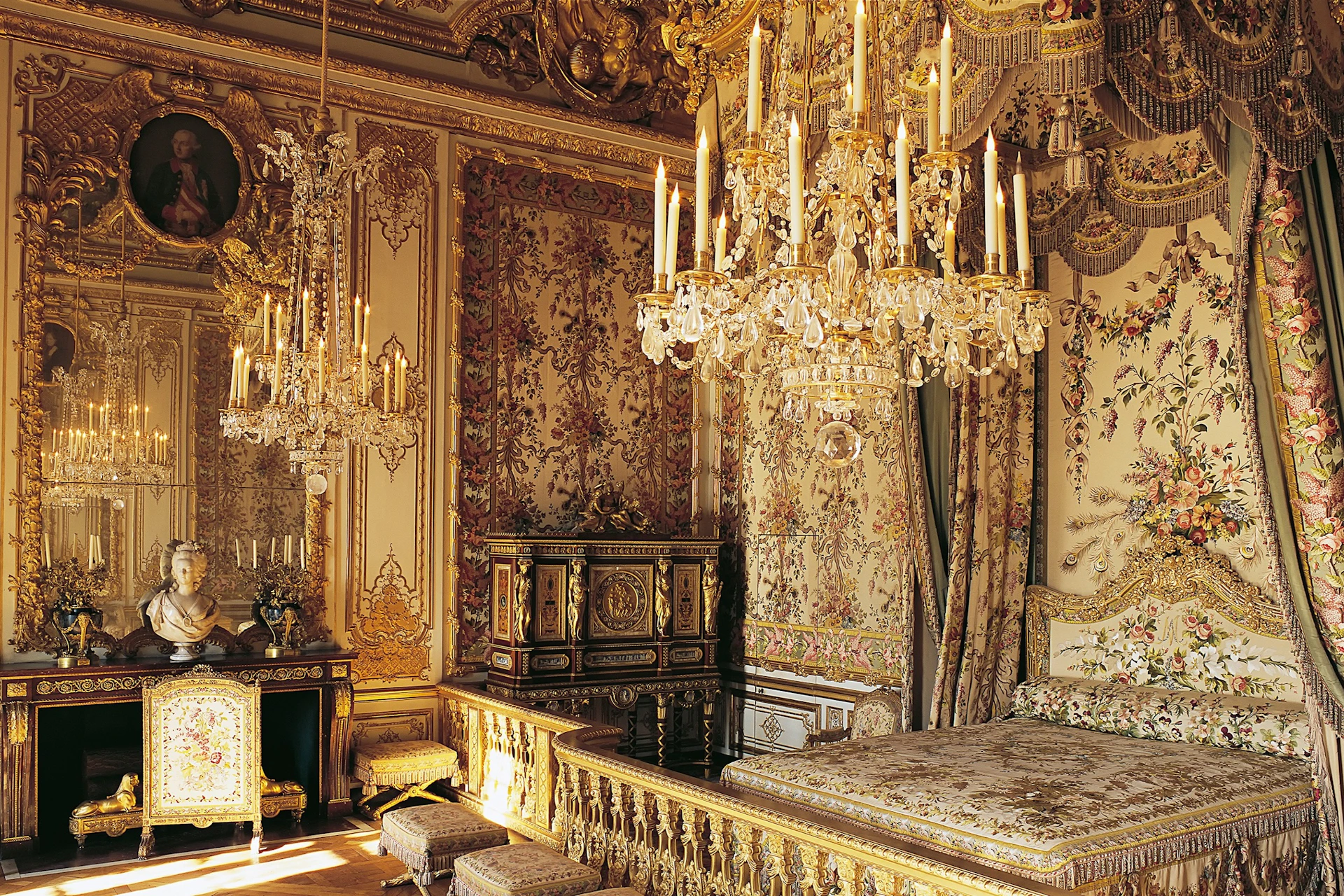 Guided Tour of Versailles