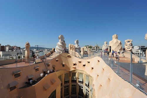 Gaudí Houses & Sagrada Família: Barcelona Full-Day Tour