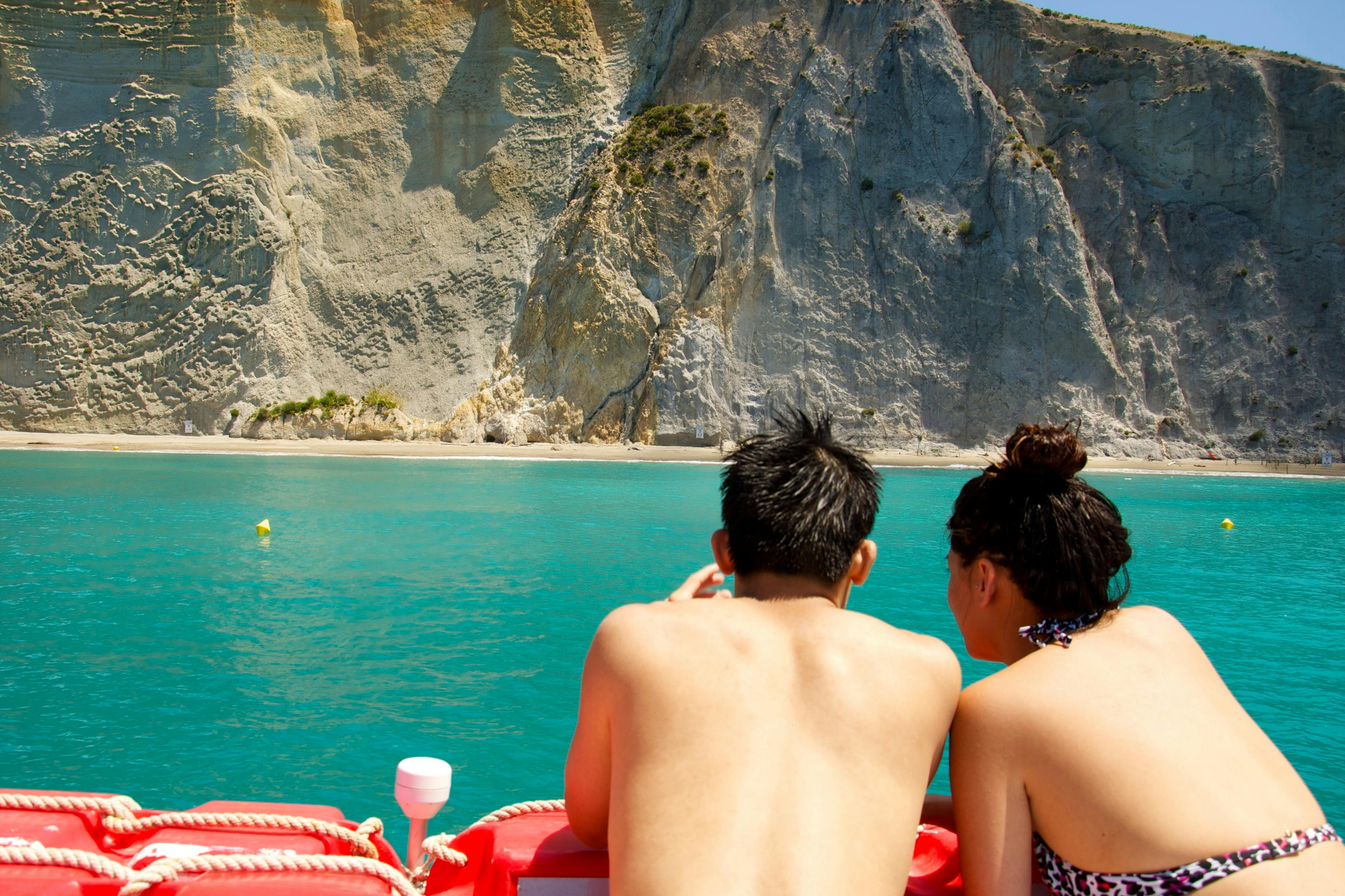 Non hai fornito alcun testo da tradurre. Per favore, fornisci il testo.