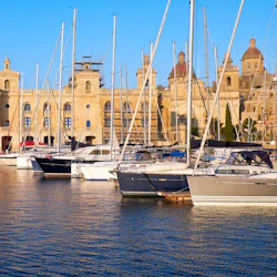 Two Harbors Cruise by Day: Guided Tour in destination