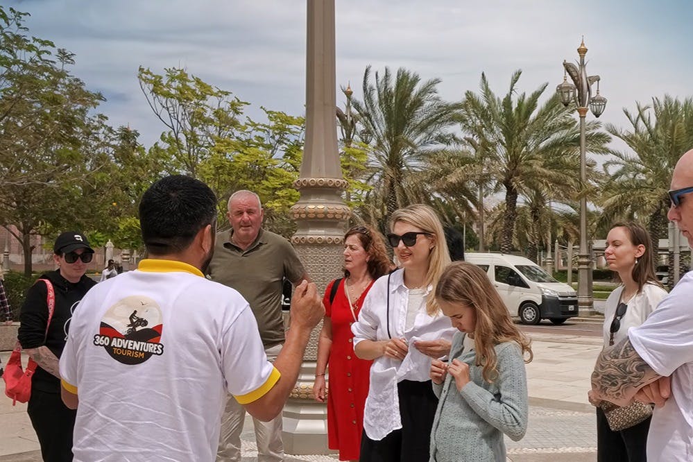 Ξεκλειδώστε τα Μυστικά της Κυριαρχίας: Ανακαλύψτε το Qasr Al Watan