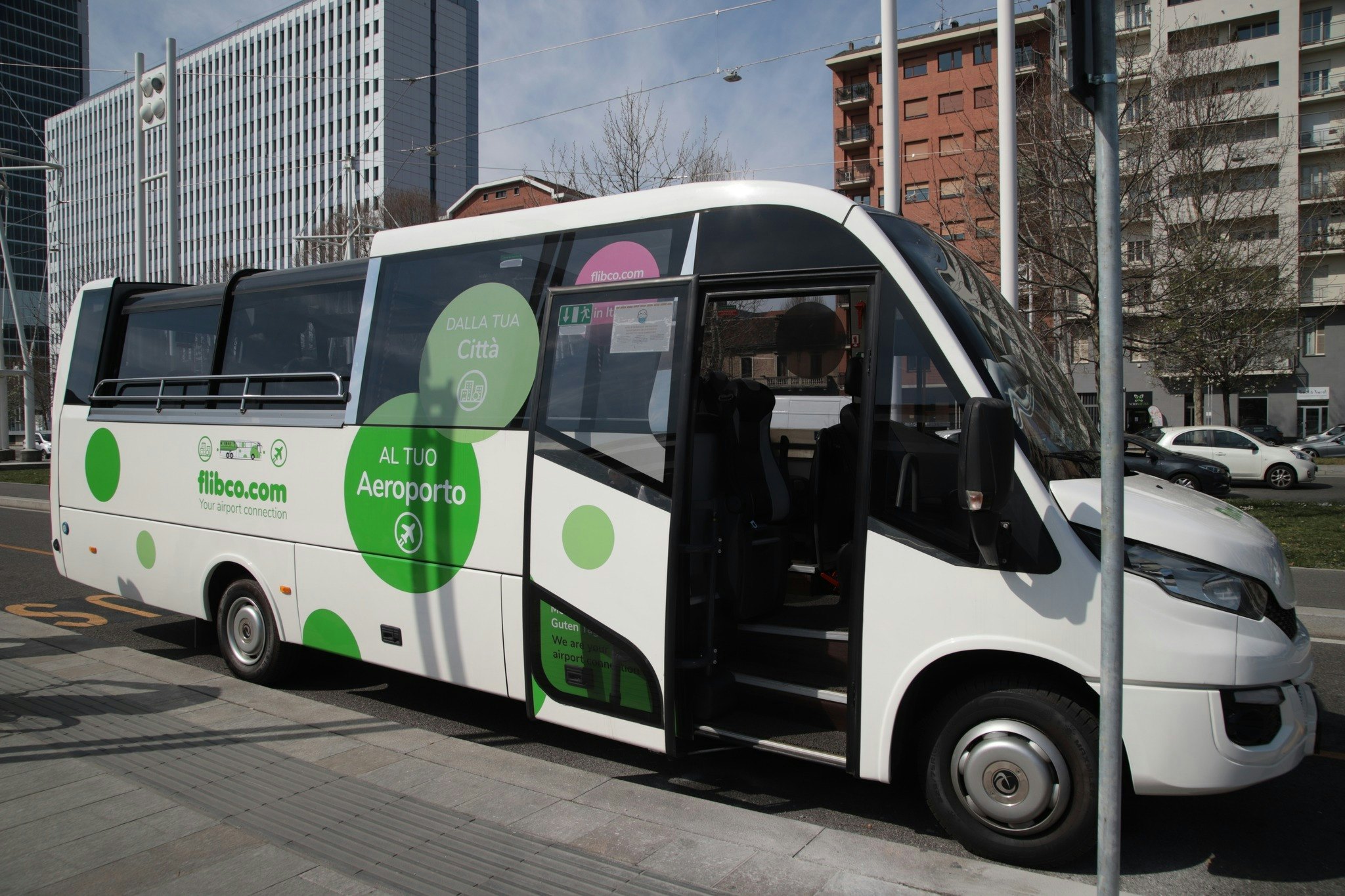 Pisa: Ônibus do aeroporto de Pisa de/para a estação Guidoni T2 de Florença