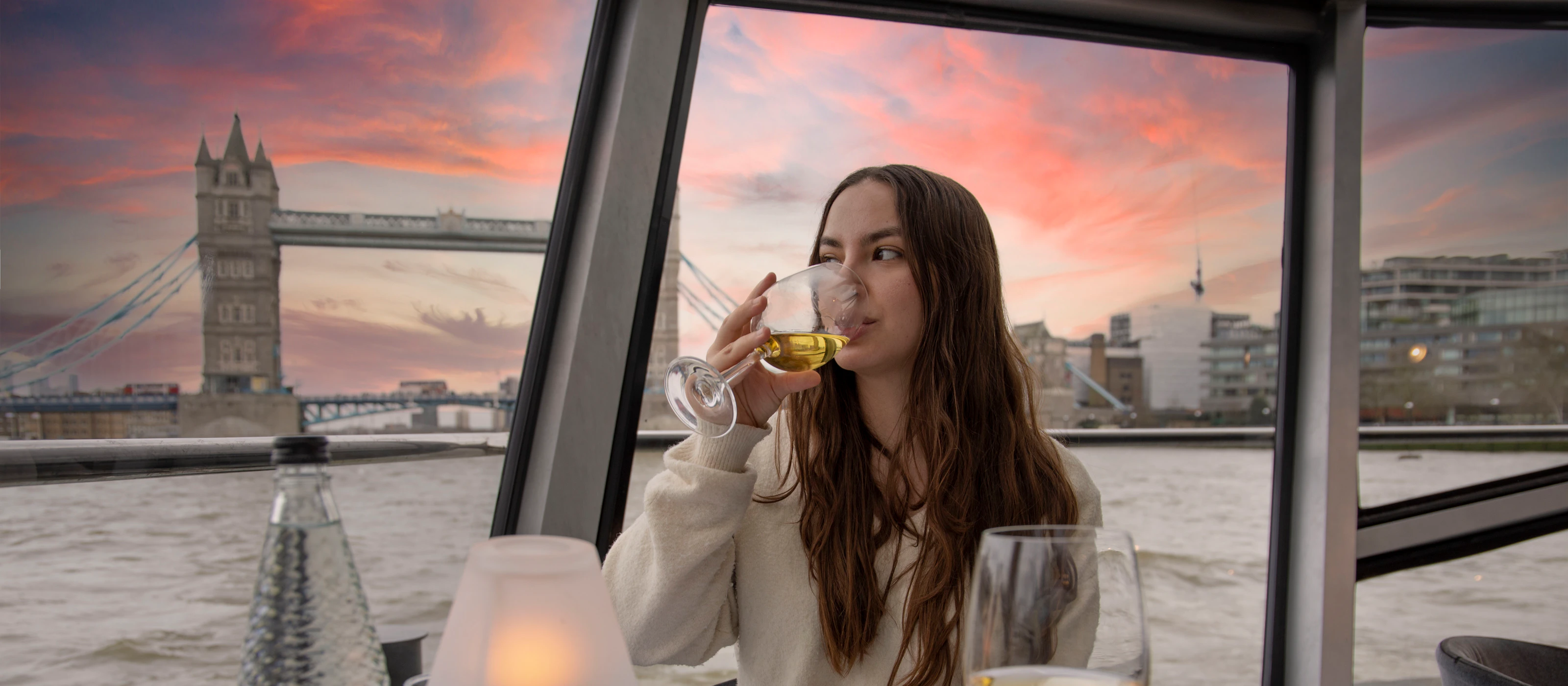 London: Bootstour mit Abendessen und Live-Musik auf der Themse