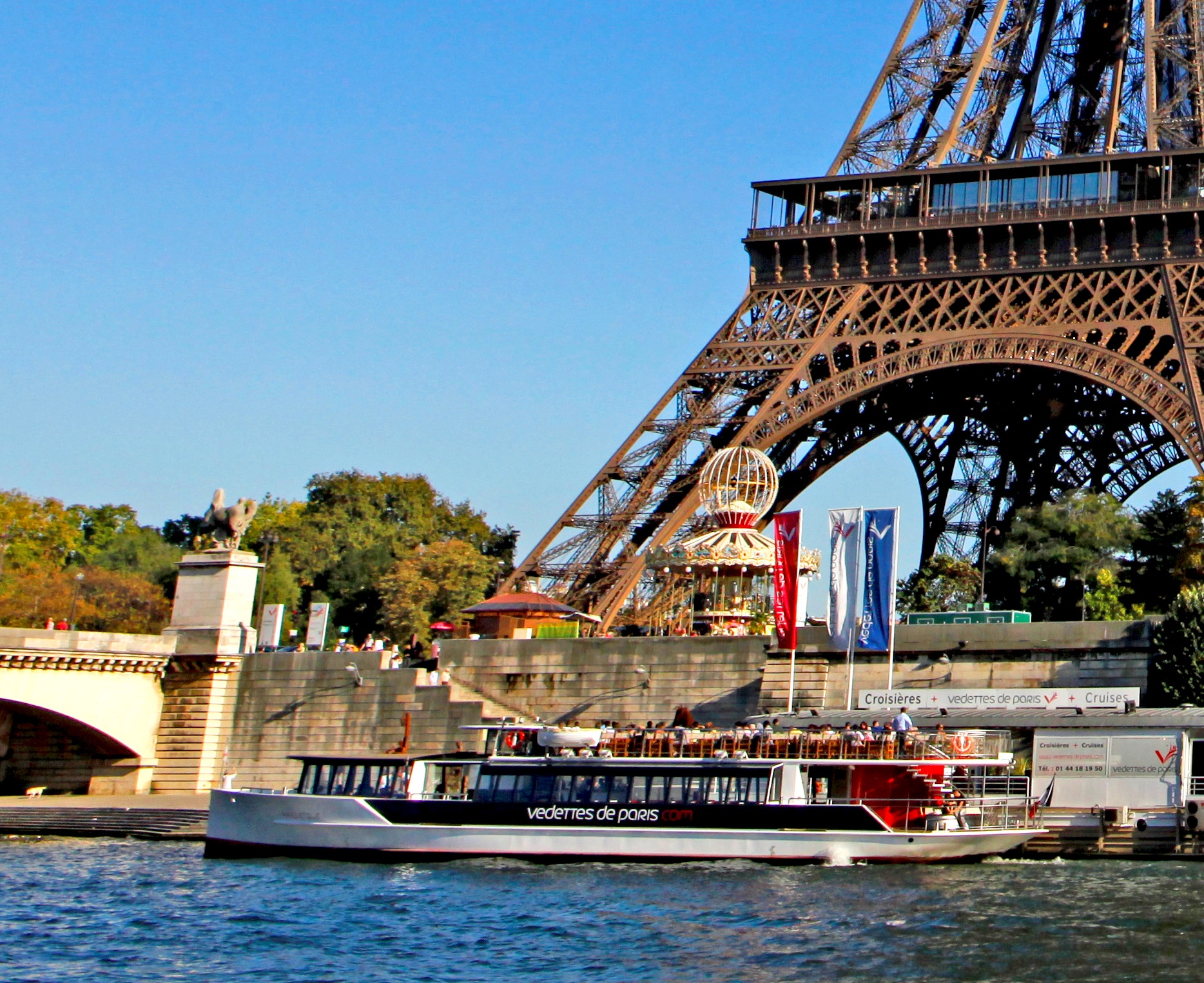 Guided Cruise on the Seine - Paris - 