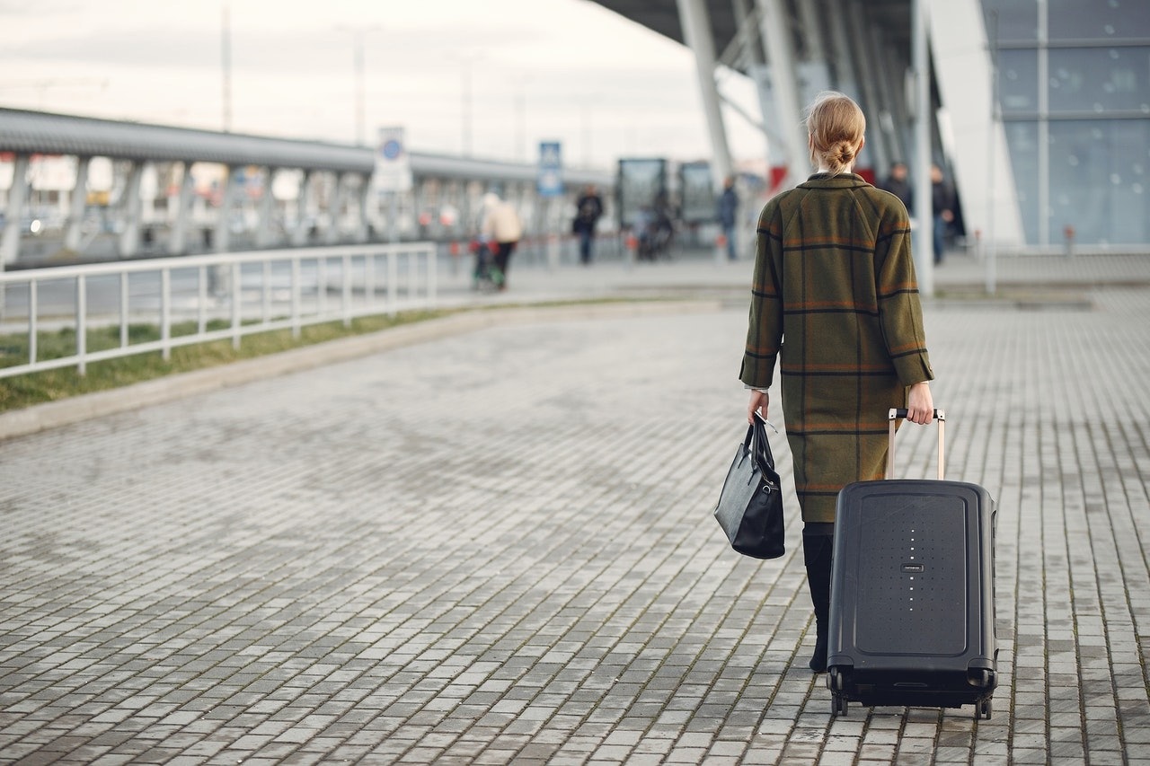Valencia: Luggage Storage at Train Station