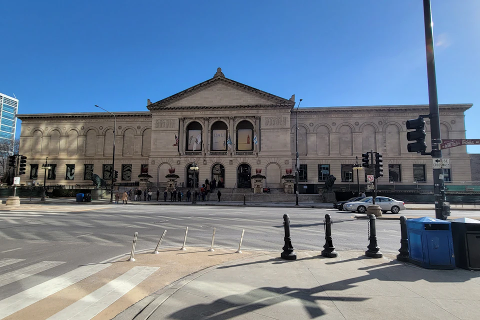Main entrance to The Art Institute on South Michigan Ave.