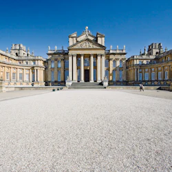 Blenheim Palace, Downton Abbey Village & Cotswolds: Guided Tour from London 2