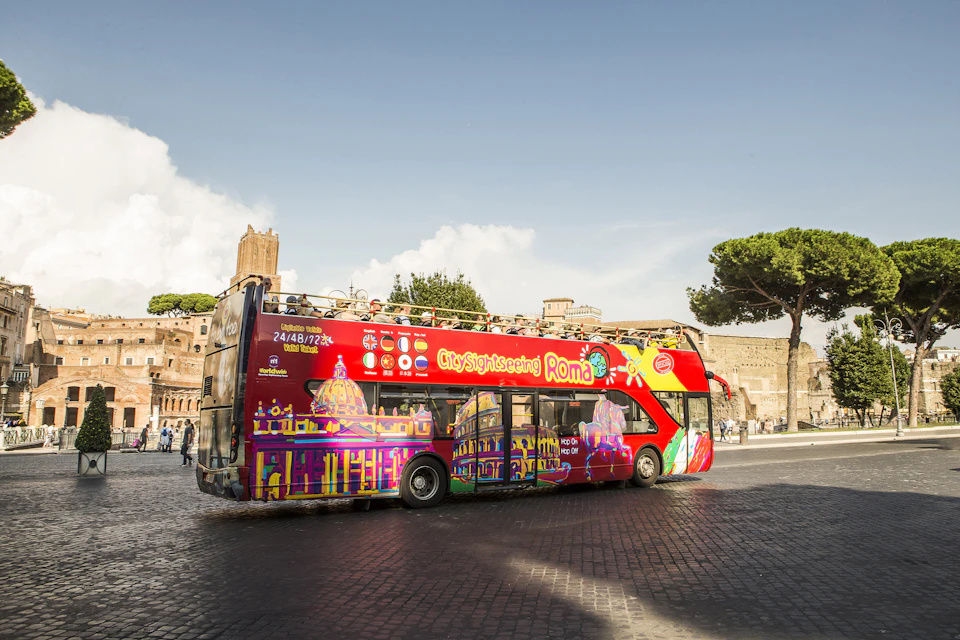 City Sightseeing Rome tour + transfer from Civitavecchia by bus