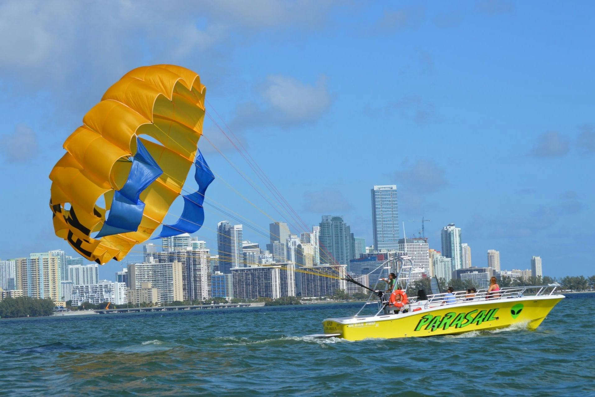 <City 79868> aktiviteter nr. 4: Miami Parasailing