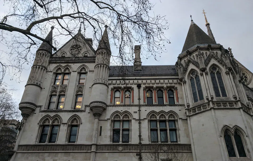 London: The City of Wizard Exploration Game