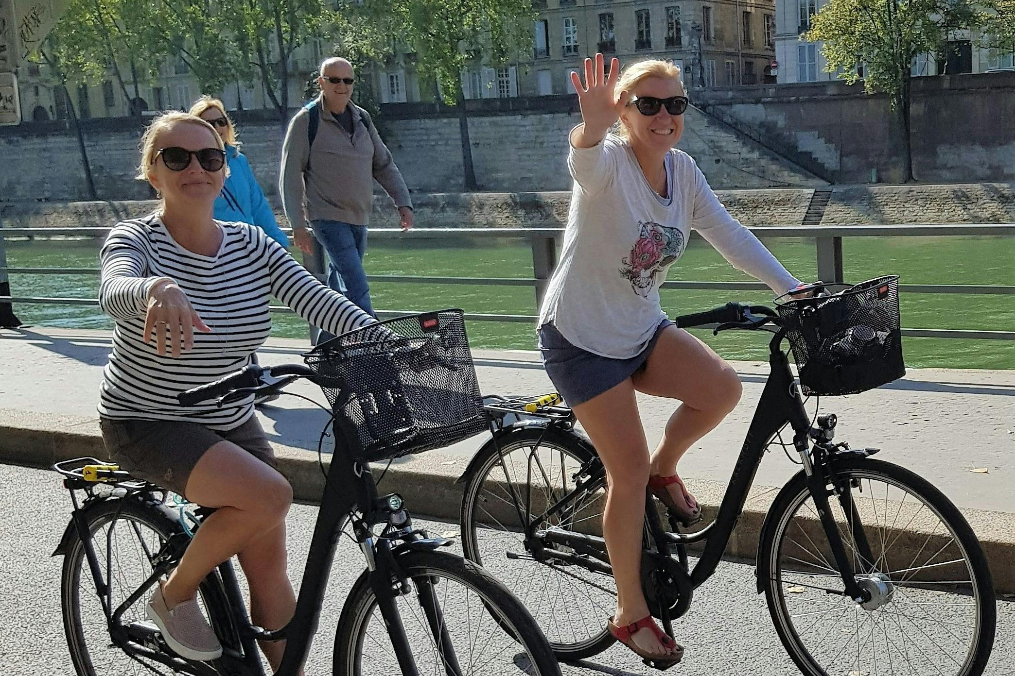 Gentle stroll along the Seine river