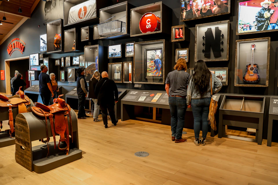 Bold Moves Wall - Interactive & Artifact Exhibit