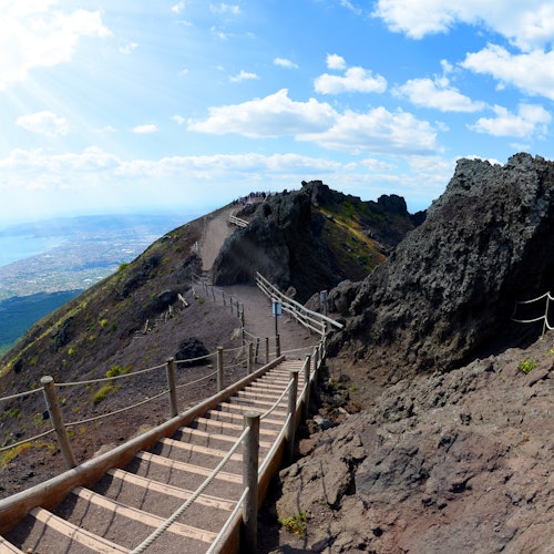 Vesuvius National Park: Entry Ticket + Transport