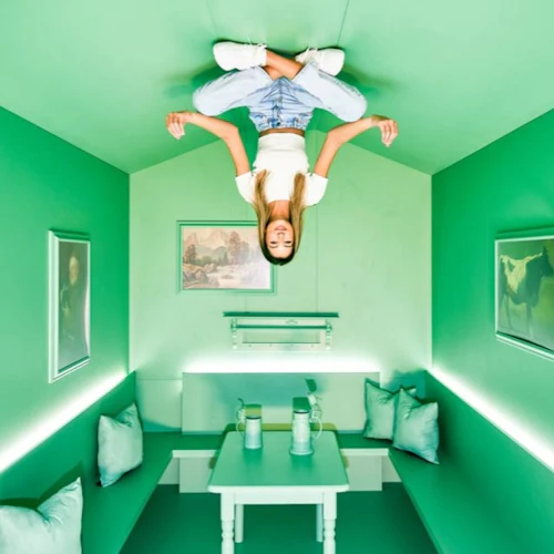 Die perfekte Kulisse, um atemberaubende Fotos zu machen, auf die man zweimal schaut. Na, hallo, Spiderman!