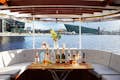 Drankoverzicht op onze luxe salonboot 'Water Tourist'