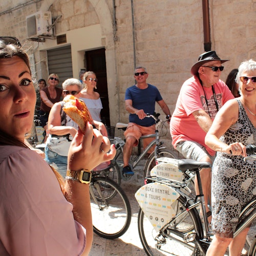 Tour a pie o en bici de Bari