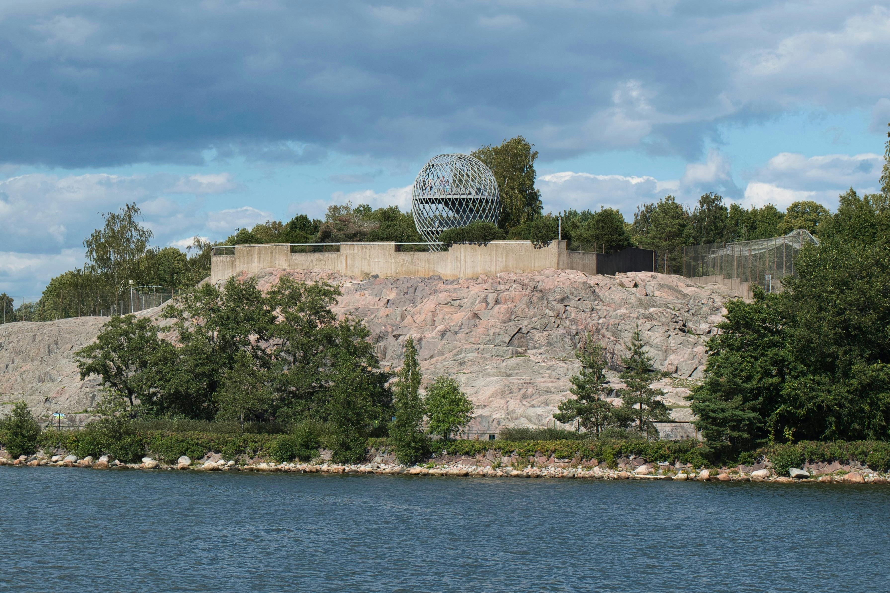 Ζωολογικός κήπος Korkeasaari από τη θάλασσα