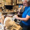 Visita un artista locale dell'intaglio del legno a Chocholow