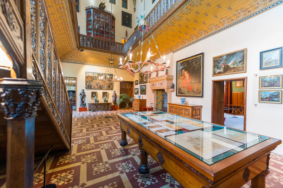 The hall of the castle.