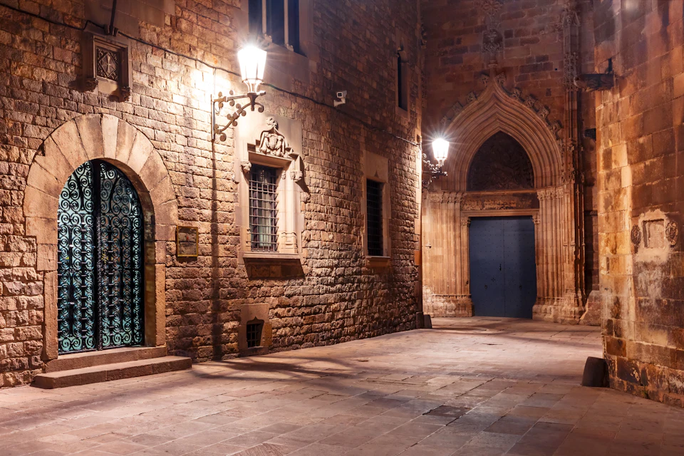 Barcelona Gothic Quarter Evening Tour