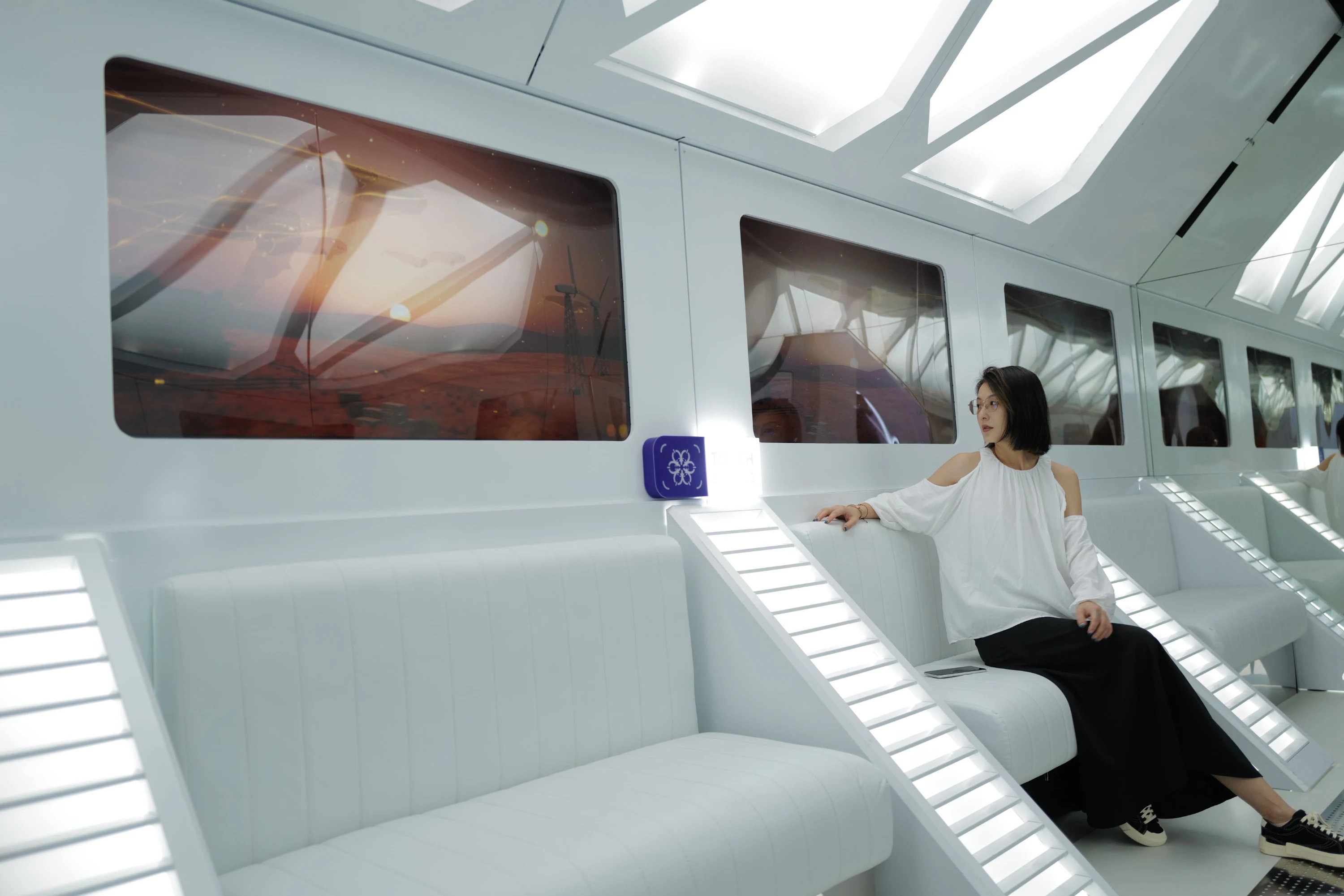 Space & Time Cube Museum: Family Combo Ticket with Main Hall + VR World Access