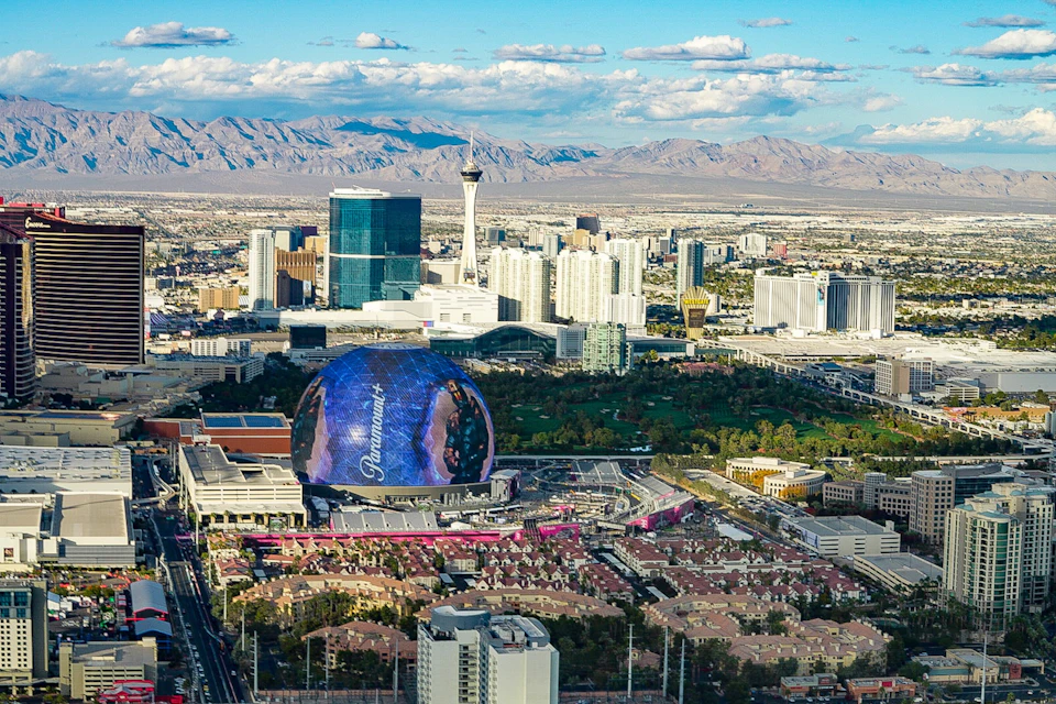 Hoover Dam and Las Vegas Strip Helicopter Flight