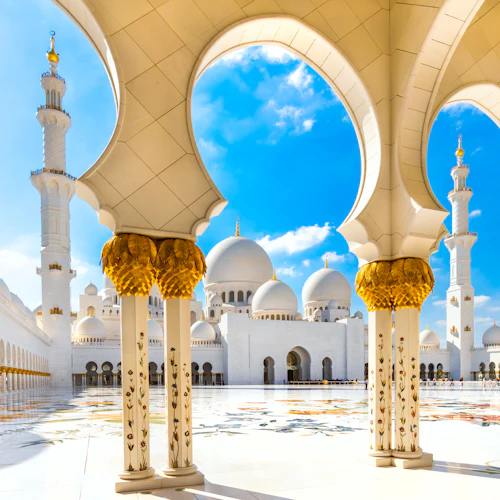 Passeio de um dia saindo de Dubai: Grande Mesquita Sheikh Zayed e Ferrari World - Photo 3