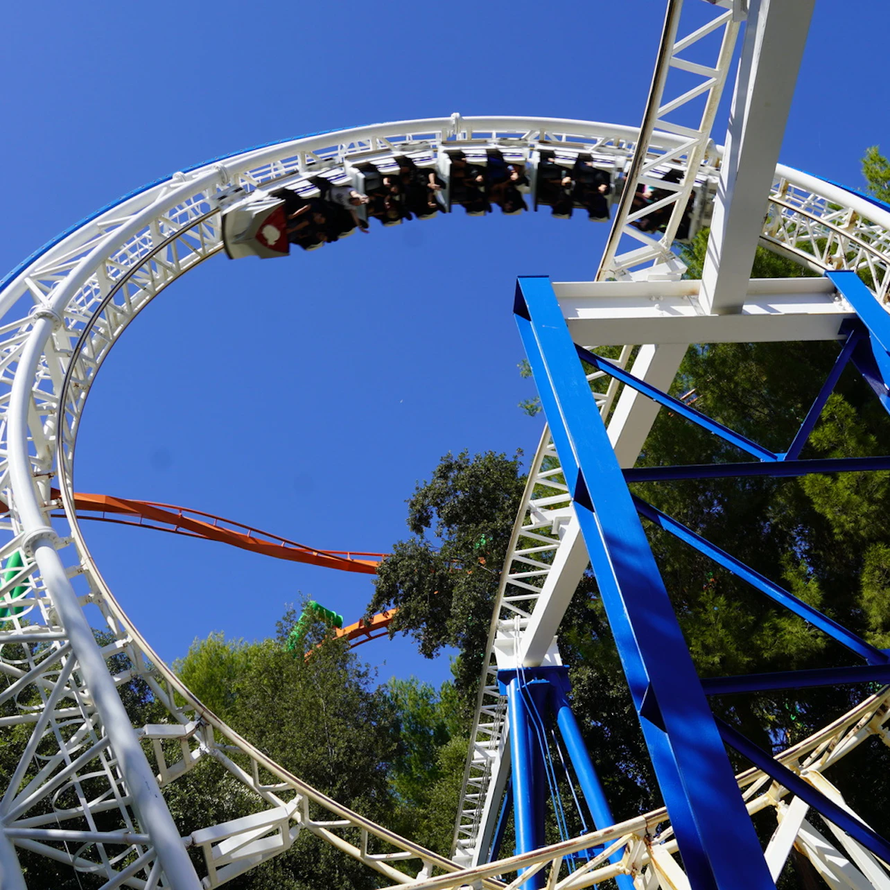 Six Flags Magic Mountain: One Day Ticket in Valencia β Tiqets