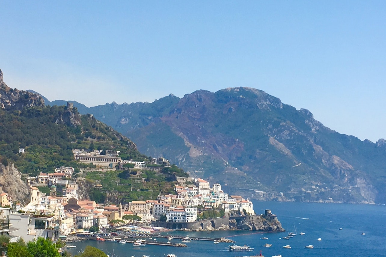 Positano y Costa Amalfitana: Excursión guiada de un día en tren de alta velocidad desde Roma - Alojamientos en Roma