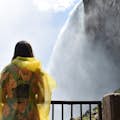 Reise hinter die Aussichtsplattform der Niagarafälle