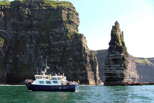 Cliffs of Moher, Boat Cruise & Aillwee Cave: From Dublin