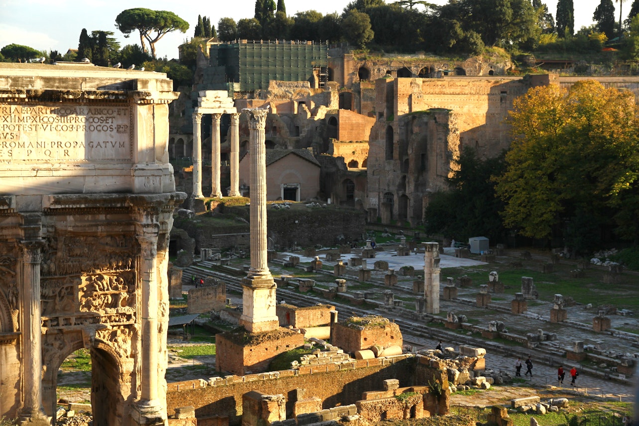Colosseum + Roman Forum Guided Tour Ticket - Accommodations in Rome