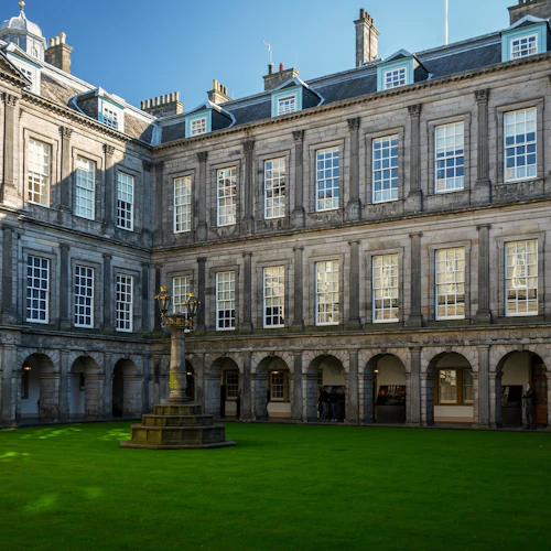 Edinburgh: Harry Potter Sights Tour + Holyrood Palace Entry - Photo 3