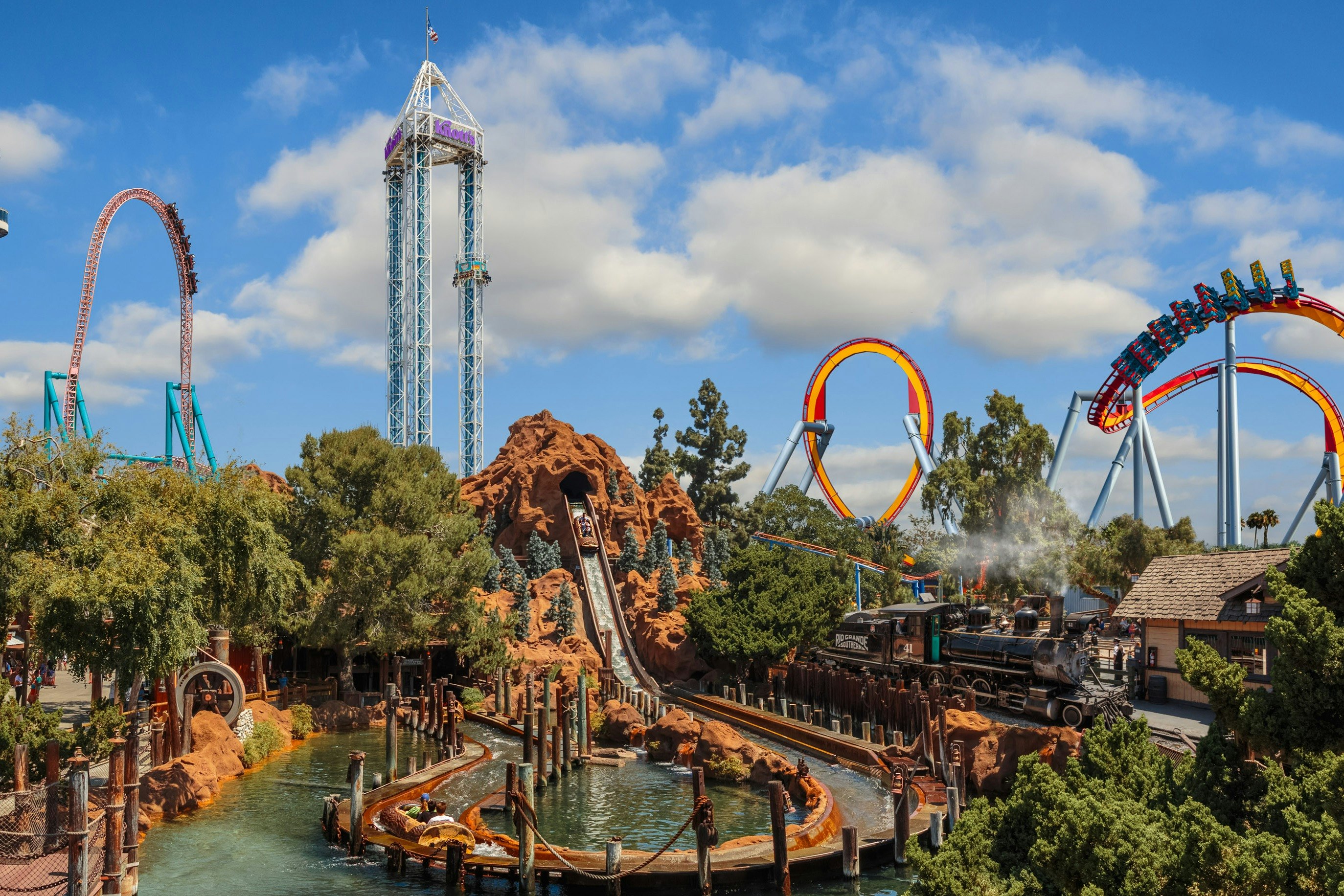 【希少】Knott's Preserved　ナッツベリーファームの歴史　洋書 Knott's Preserved: From Boysenberry to Theme Park, the