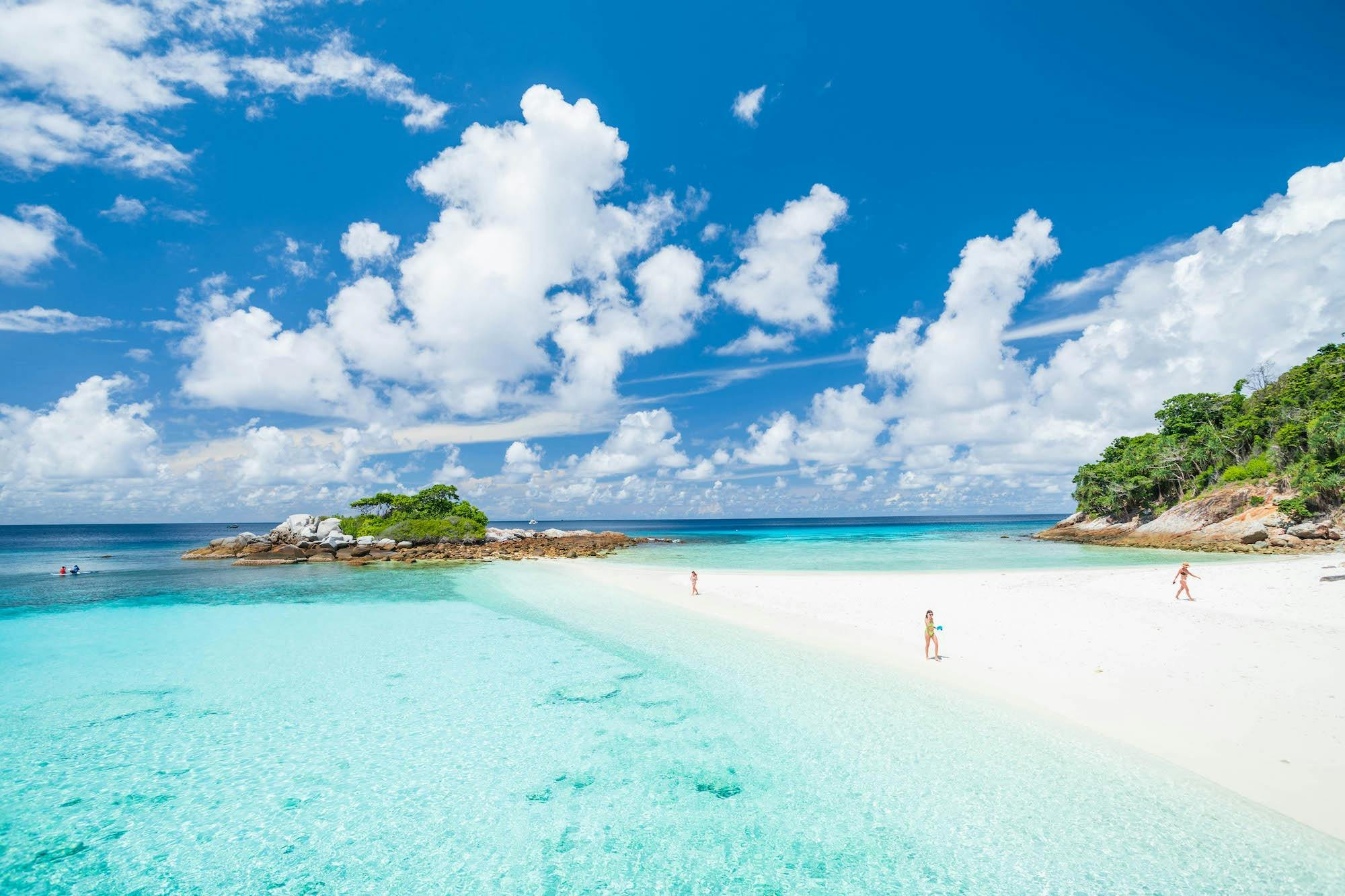 코라차의 아름다운 청록색 바다