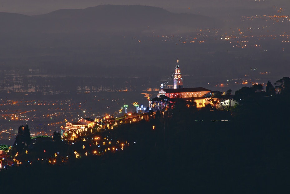 Monserrate e tour noturno da Candelária