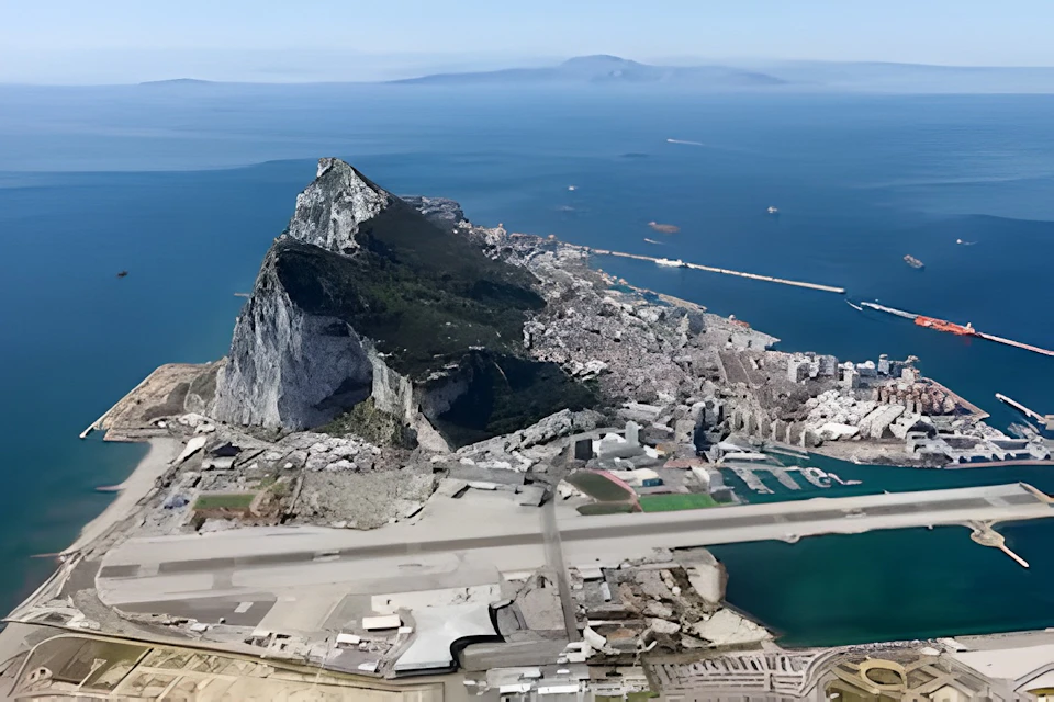 Bird's eye view of the entire magnificent city